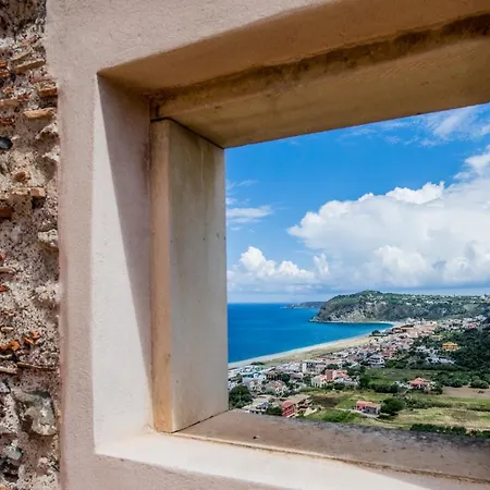 Square Apartment Milazzo