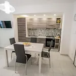 Square * Милаццо